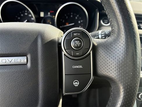 Used 2017 Land Rover Range Rover Sport HSE image 25