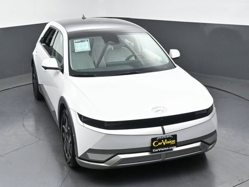 Used 2024 Hyundai Ioniq 5 Limited image 46