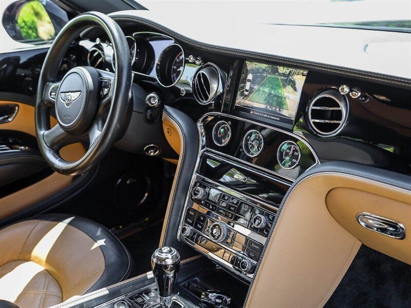 Used 2016 Bentley Mulsanne Speed RWD image 41