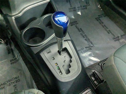 Used 2018 Toyota Prius C Two image 21