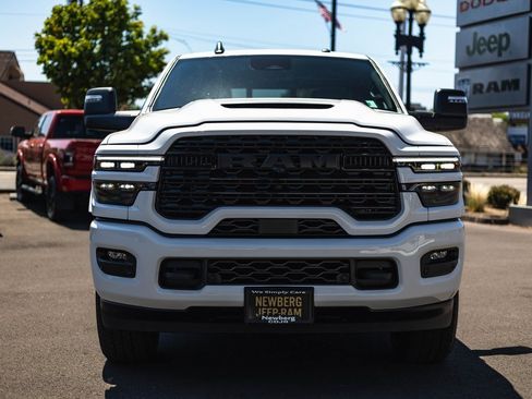 New 2025 RAM 2500 Limited image 5