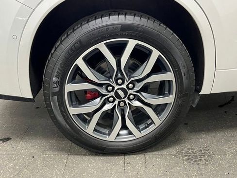 Certified 2023 Cadillac XT6 Sport w/ Platinum Package AWD/4WD image 12