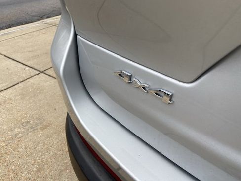 Used 2023 Jeep Grand Cherokee L Laredo image 54