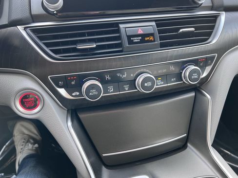 Used 2019 Honda Accord Touring image 20