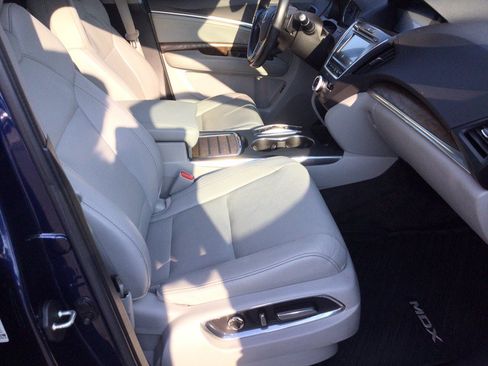 Used 2020 Acura MDX SH-AWD w/ Technology Package image 25
