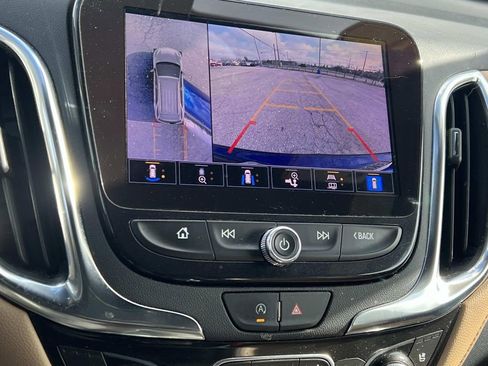 Used 2022 Chevrolet Equinox Premier image 17