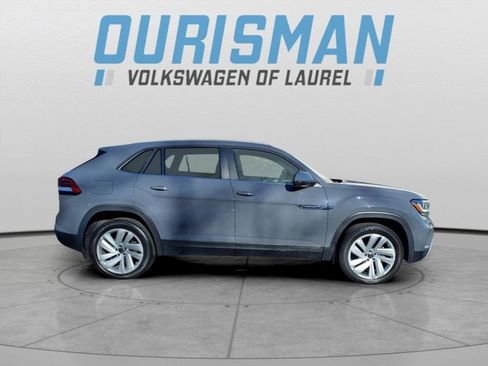 Used 2021 Volkswagen Atlas Cross Sport SE image 2