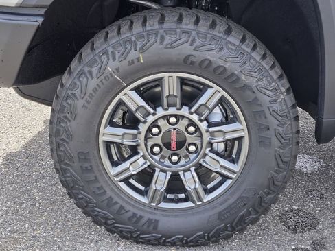 New 2026 GMC Sierra 1500 AT4X AWD/4WD image 8