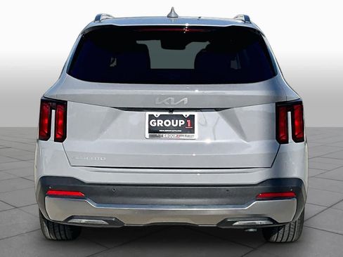 Certified 2026 Kia Sorento EX w/ EX Premium Package FWD image 5