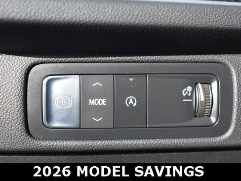 New 2025 Chevrolet Traverse High Country w/ LPO, Floor Liner Package image 27