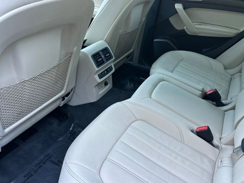 Used 2023 Audi Q5 2.0T Premium Plus w/ Premium Plus Package image 11