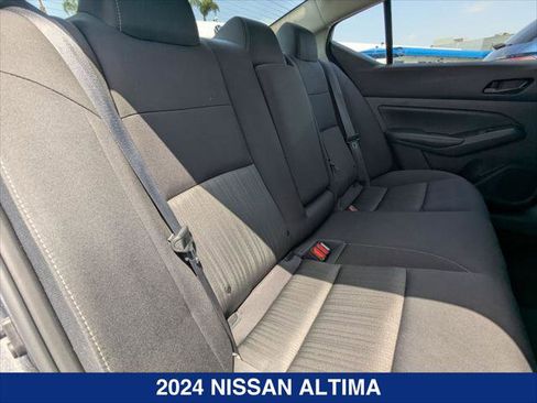 Used 2024 Nissan Altima 2.5 SV FWD image 22