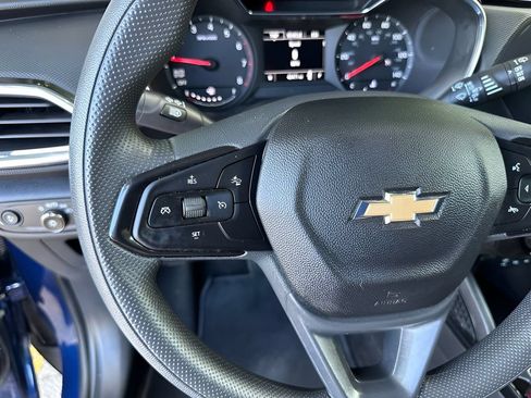 Used 2023 Chevrolet TrailBlazer LT FWD image 15