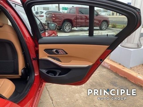 New 2023 BMW 330i Sedan w/ Convenience Package RWD image 10