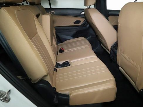 Used 2023 Volkswagen Atlas Cross Sport SEL AWD/4WD image 34
