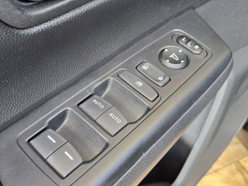 Certified 2025 Honda CR-V EX image 12
