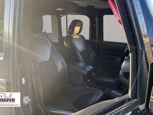 Used 2018 Jeep Wrangler Unlimited Sport image 7