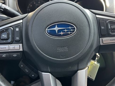 Used 2017 Subaru Legacy 2.5i w/ Alloy Wheel Package AWD/4WD image 15