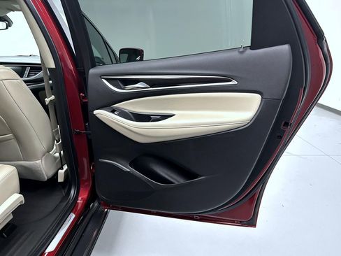 Used 2020 Buick Enclave Premium w/ Sun and Sites Package image 17