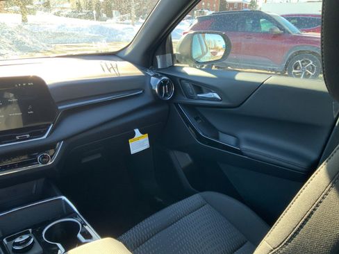 New 2026 Chevrolet Equinox LT image 20