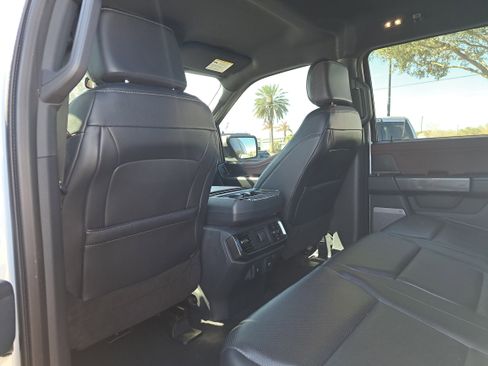 Used 2023 Ford F150 Lariat image 10