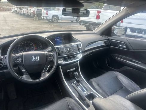 Used 2015 Honda Accord Sport image 8