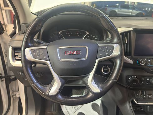 Used 2019 GMC Terrain SLT w/ Preferred Package FWD image 18