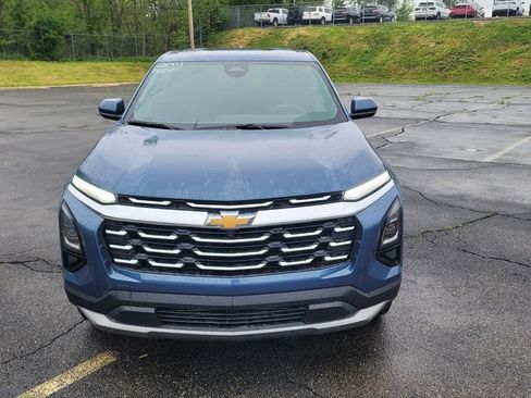 New 2026 Chevrolet Equinox LT w/ Convenience Package II FWD image 4