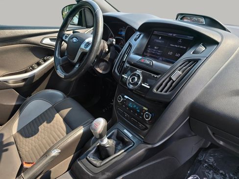 Used 2013 Ford Focus ST FWD image 29