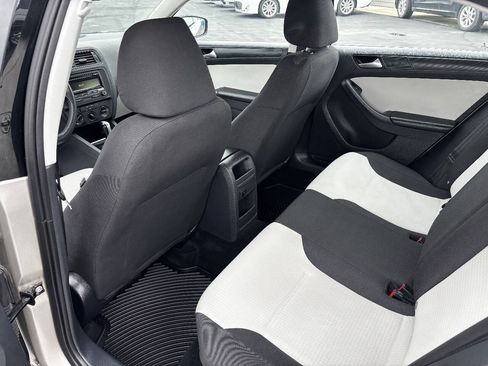 Used 2015 Volkswagen Jetta S FWD image 17
