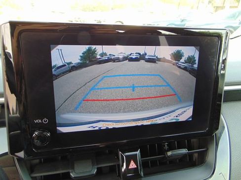 Used 2024 Toyota Corolla LE FWD image 13