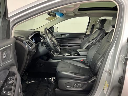 Used 2015 Ford Edge Titanium image 11