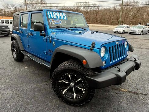 Used 2016 Jeep Wrangler Unlimited Sport w/ Connectivity Group image 2