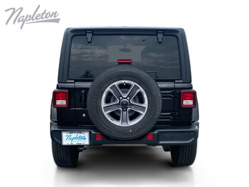 Used 2020 Jeep Wrangler Unlimited Sahara AWD/4WD image 4