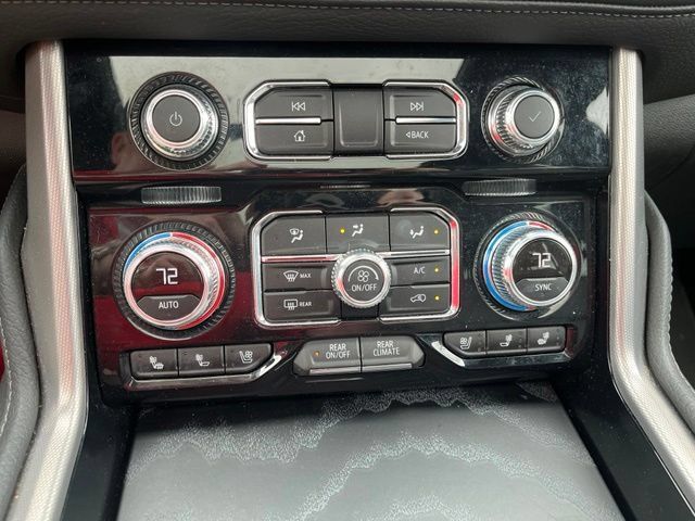 Used 2024 GMC Yukon Denali AWD/4WD image 16