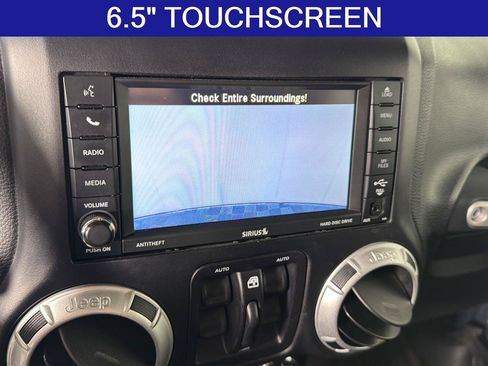 Used 2017 Jeep Wrangler Unlimited Rubicon AWD/4WD image 10