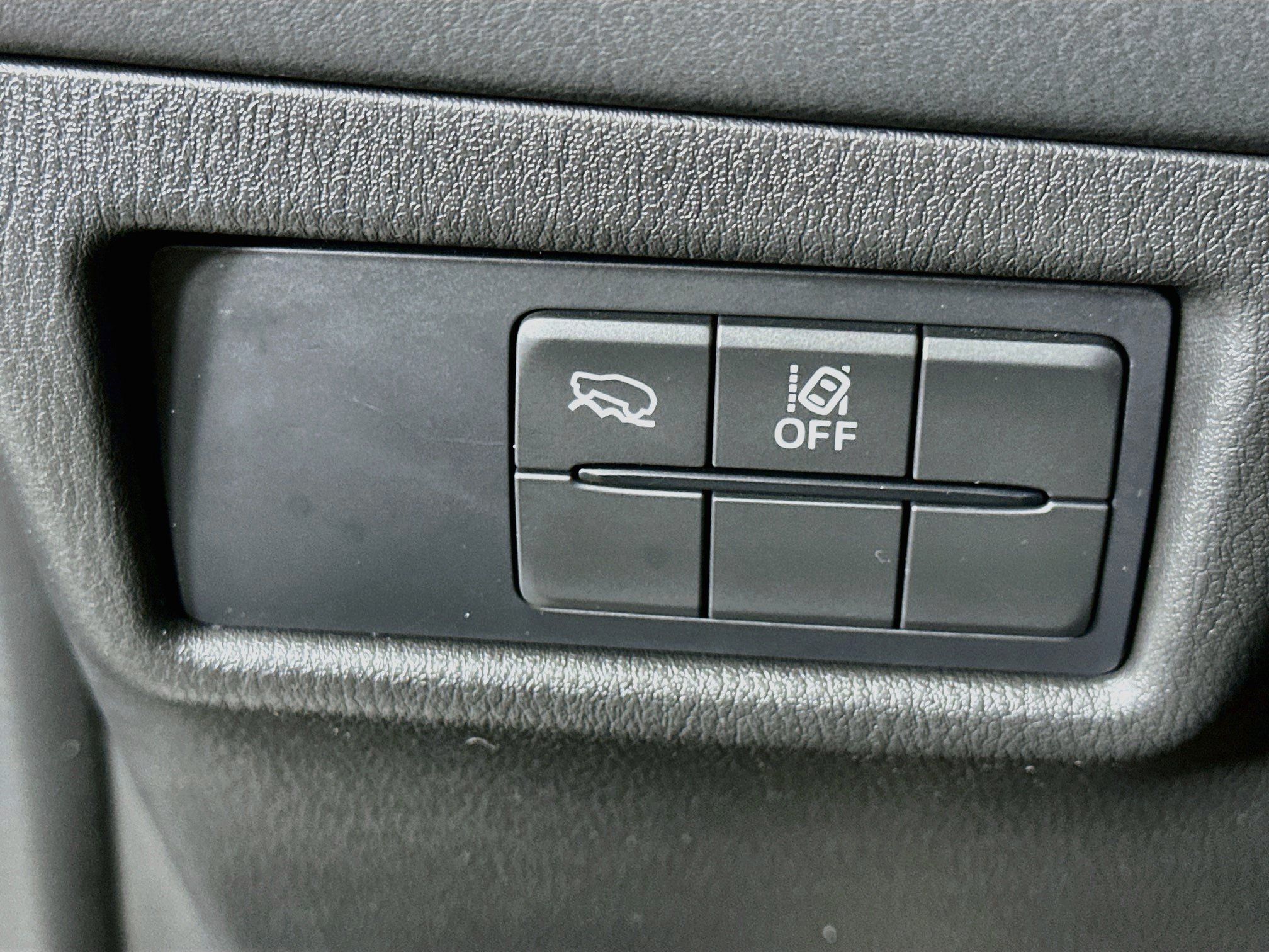 Used 2025 MAZDA CX-5 AWD 2.5 S w/ Select Package image 17