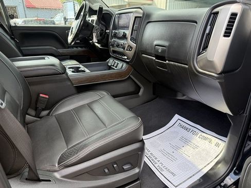 Used 2019 GMC Sierra 3500 Denali w/ Duramax Plus Package AWD/4WD image 40