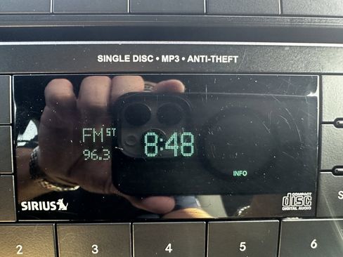 Used 2012 Dodge Challenger SXT image 14