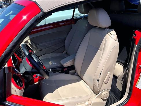 Used 2019 Volkswagen Beetle 2.0T FWD image 30
