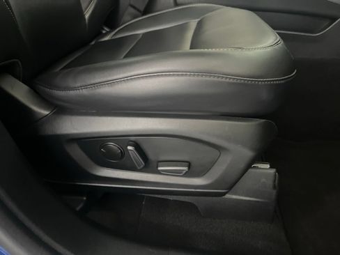 Used 2023 Ford Explorer XLT w/ Equipment Group 202A AWD/4WD image 57