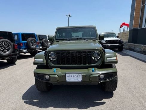 Used 2024 Jeep Wrangler High Altitude AWD/4WD image 8