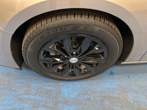 Certified 2025 Chevrolet Malibu LT image 14