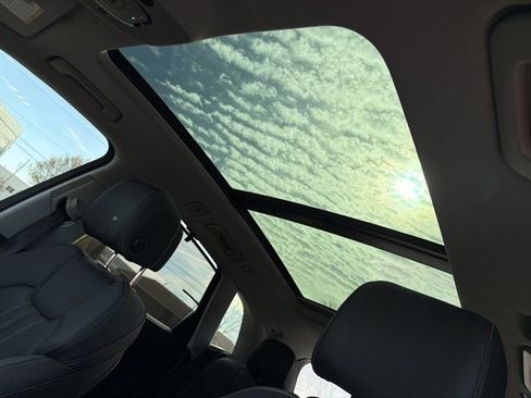 Used 2024 Audi Q5 2.0T Prestige w/ Prestige Package image 18