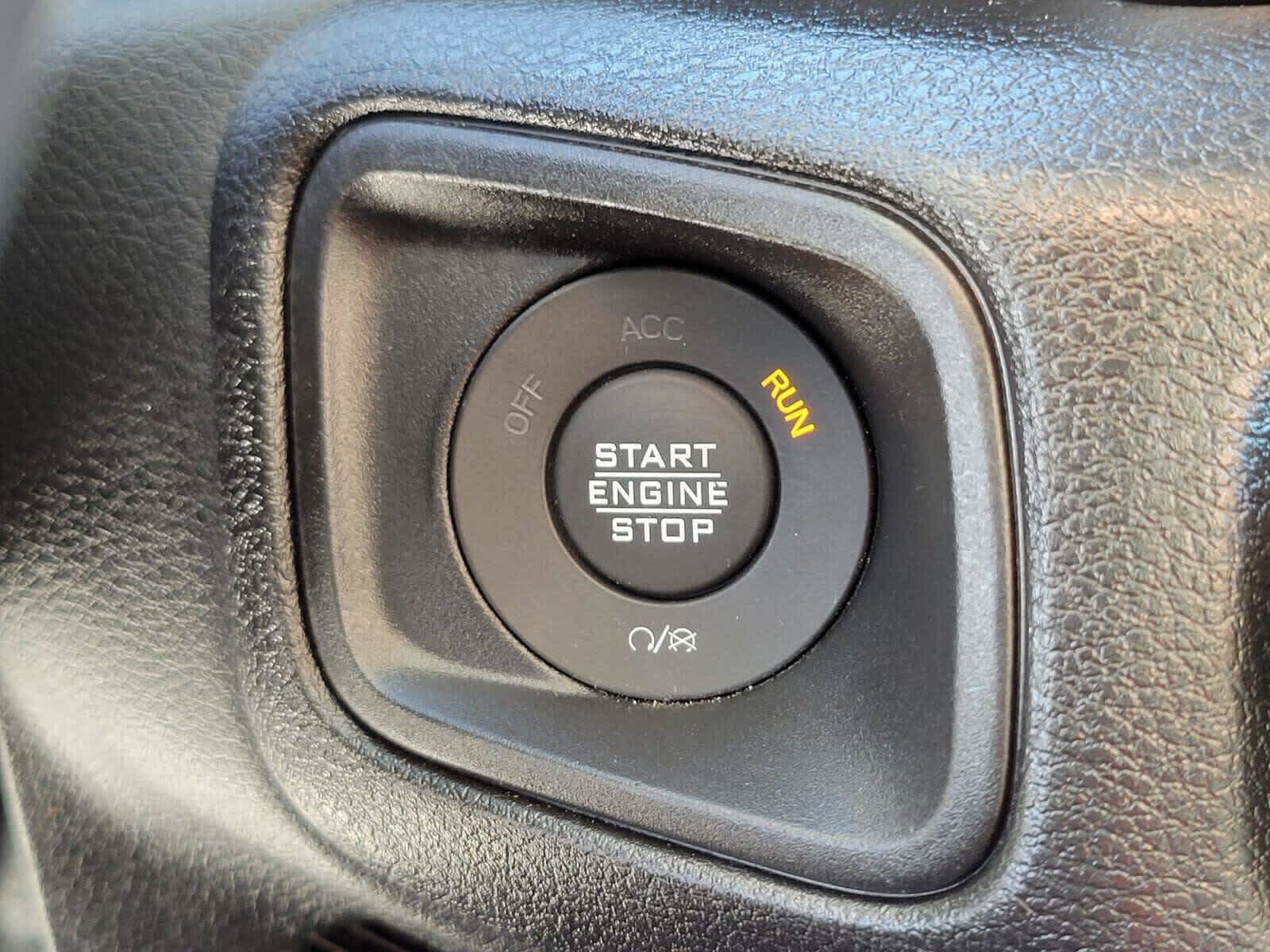 Used 2025 Jeep Wrangler Unlimited Sport AWD/4WD image 30