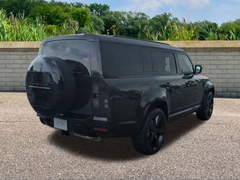 New 2026 Land Rover Defender 130 X-Dynamic SE AWD/4WD image 4