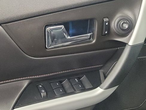 Used 2014 Ford Edge Limited w/ Equipment Group 301A FWD image 27