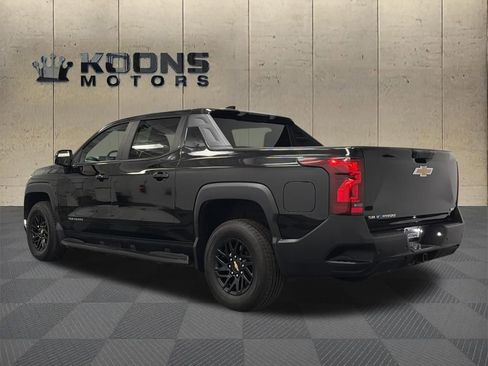 Used 2024 Chevrolet Silverado EV W/T AWD/4WD image 6