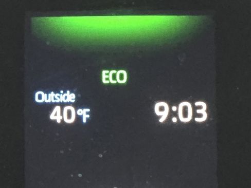 Used 2022 Toyota Sienna XLE image 12