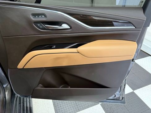 Used 2021 Cadillac Escalade Premium Luxury w/ Driver Assist Tech Package image 28